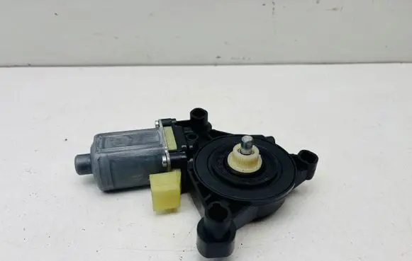 Audi A5 Front door window regulator motor 8W0959802