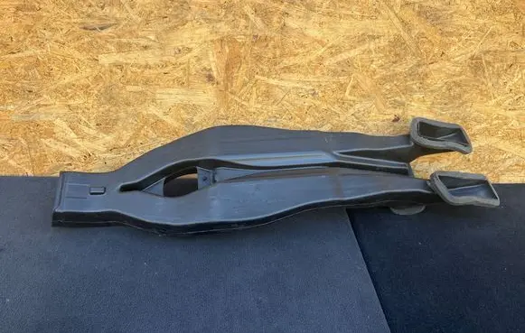 Audi e-tron Cabin air duct channel 4KE857039 4KE857039A 111595