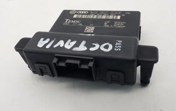 Skoda Octavia Mk2 (1Z) Gateway control module 1K0907530E 1K0907951
