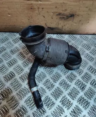 Intake resonator
