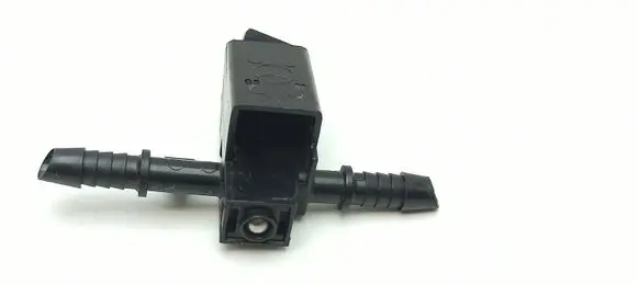 Windshield washer spray nozzle