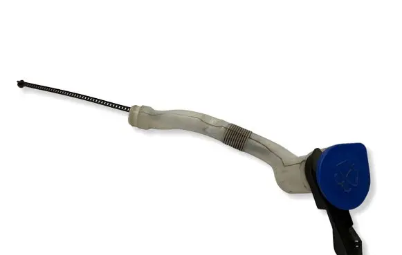 Mazda CX-3 Windshield washer fluid reservoir/tank D11B67484