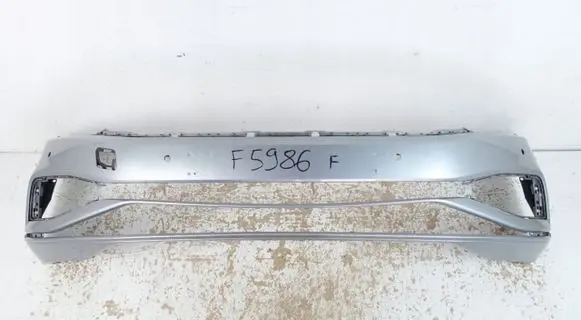 Volkswagen PASSAT B8 Front bumper 3G0807221E