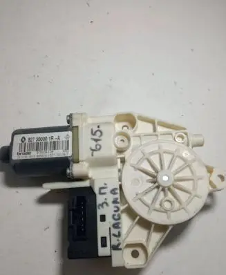 Renault Laguna III Rear door window regulator motor 827300001R 978409105 966818101