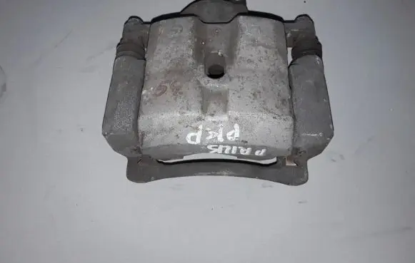 Toyota Prius (XW30) Front brake caliper 4775047060