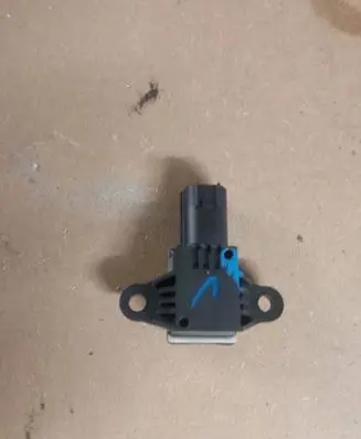 Hyundai Santa Fe Airbag deployment crash/impact sensor 95930S1000 1C279B83 02112019