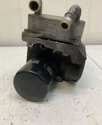 Ford S-MAX Oil filter mounting bracket