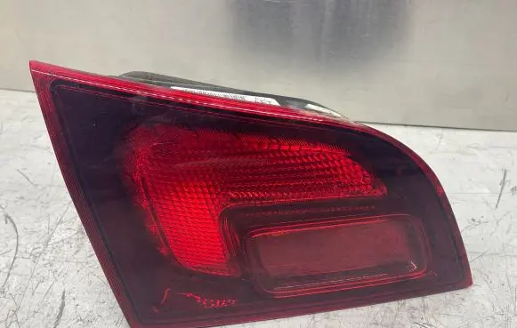 Opel Astra J Tailgate rear/tail lights 13314054