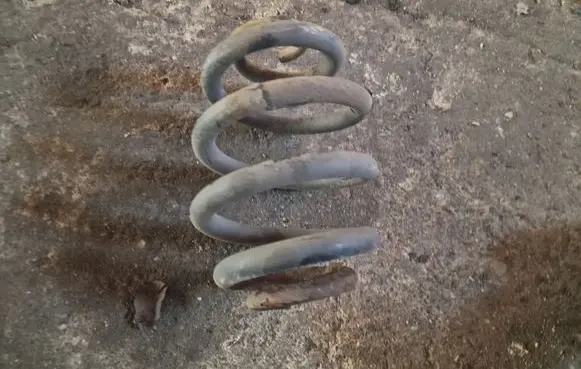 Volkswagen Multivan T5 Rear coil spring