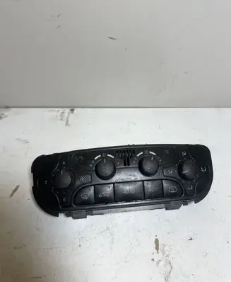 Mercedes-Benz C W203 Climate control unit A2098300085 2098300085