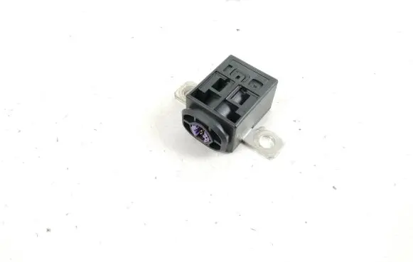 Audi A5 Sportback 8TA Ignition-blocking relay 4F0915519