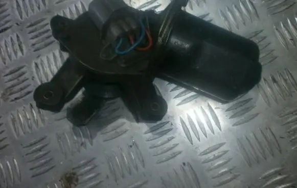 Nissan Primera Wiper motor