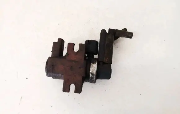 Volvo S40 Turbo solenoid valve 9650098380 05t252