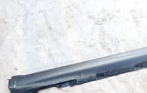 Toyota Corolla Verso AR10 Sill 758520F010
