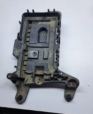 Volkswagen Golf VI Battery tray 1K0915325A