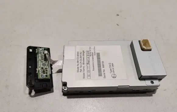 Lexus RX 450H Wireless charging module 861C048060