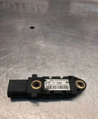Mercedes-Benz E W211 Airbag deployment crash/impact sensor 0028201326 303943