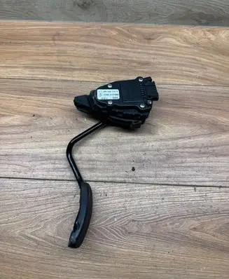 Audi A3 S3 8P Accelerator throttle pedal 6PV00811914 7700313060