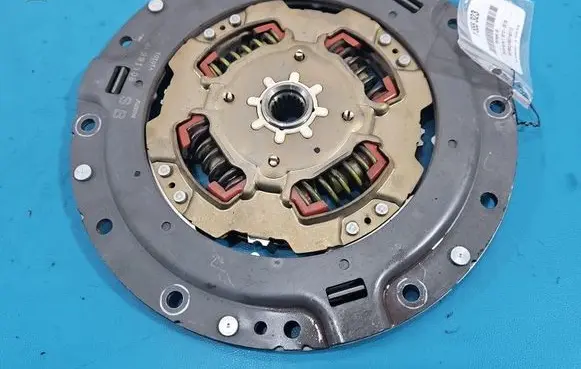 Toyota Auris E180 Clutch set kit 4I291108 IMPRK1555323
