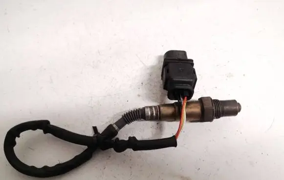 BMW 5 E60 E61 Lambda probe sensor 779159201 0281004019