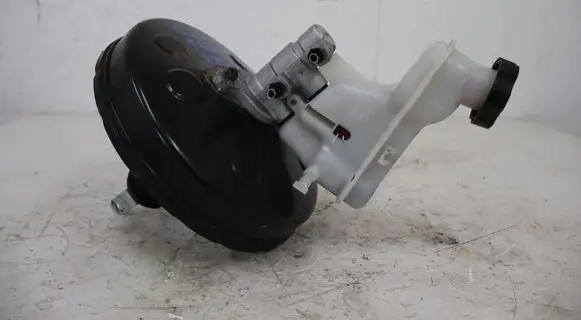 Hyundai ix20 Brake booster 585001K200