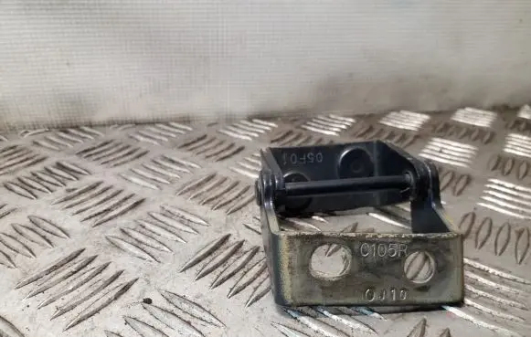 Opel Antara Tailgate/trunk/boot hinge C105R