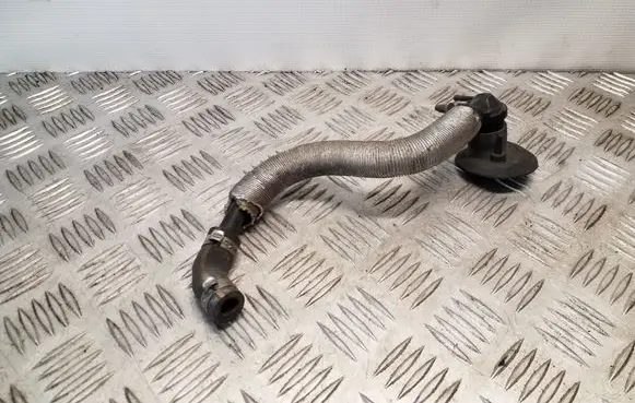 Audi A4 S4 B5 8D Vacuum line/pipe/hose 8D0611743B