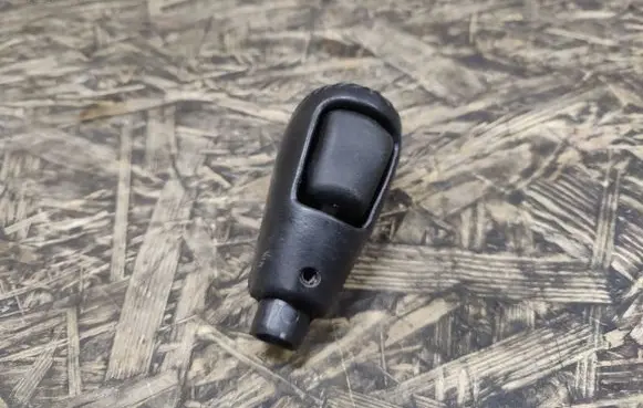 Chrysler Pacifica Gear lever shifter trim leather/knob 