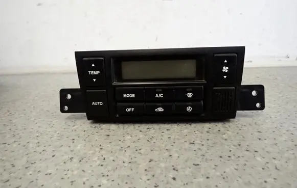 Hyundai Tucson JM Other switches/knobs/shifts 97250-2EXXX