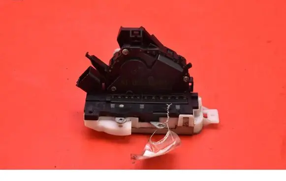Ford Mondeo Mk III Front door lock 2S4A-A21813-FB