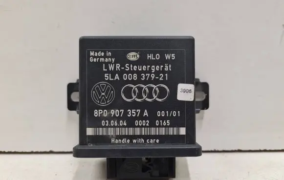 Audi A6 S6 C6 4F Light module LCM 8P0907357A 5LA00837921 00020165
