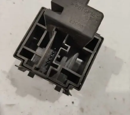 Renault Megane II Headlight level height control switch 8200121805B