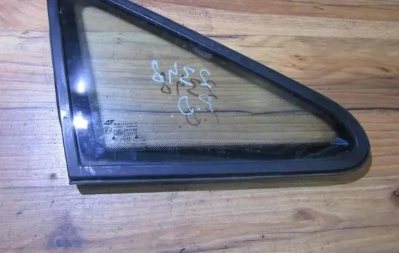 Ford Galaxy Front triangle window/glass 