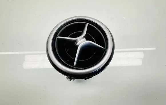Mercedes-Benz B W246 W242 Dash center air vent grill A2468300354 Y093103100D