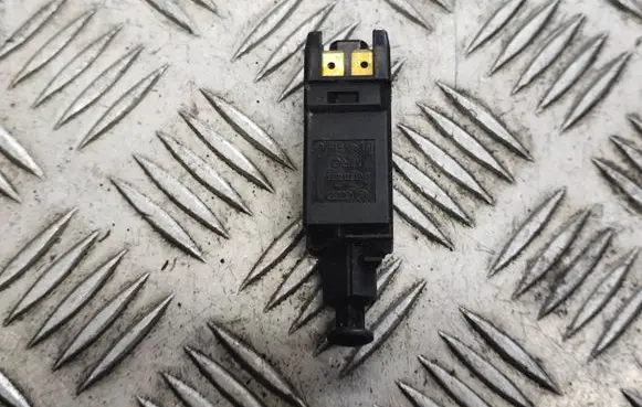 Volkswagen Golf III Brake pedal sensor switch 191945515A