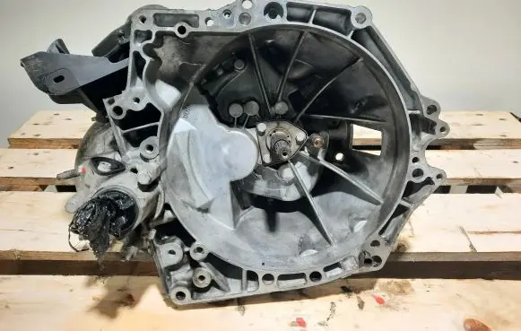 Peugeot Partner Manual 5 speed gearbox 9680886910
