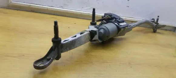 Mercedes-Benz C W204 Front wiper linkage 1397220564 0390241844 A2048201140