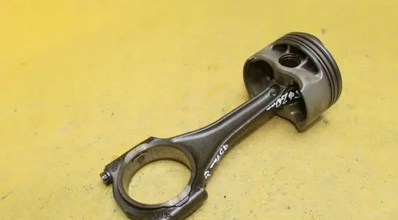 Audi A6 S6 C6 4F Piston with connecting rod