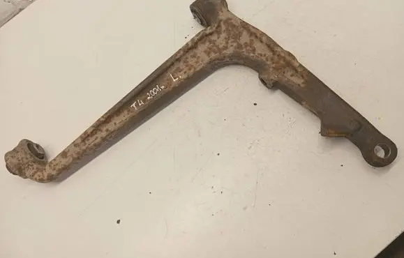 Volkswagen Transporter - Caravelle T4 Front lower control arm/wishbone