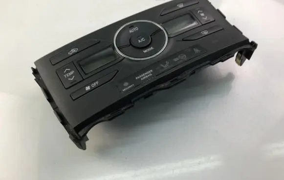 Toyota Auris 150 Interior fan control switch 5590002321