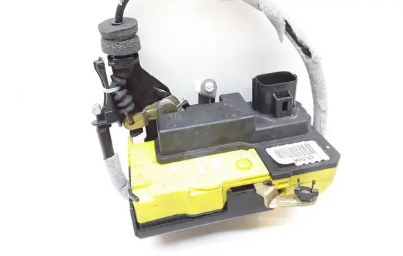 Volvo XC90 Front door lock 30699747