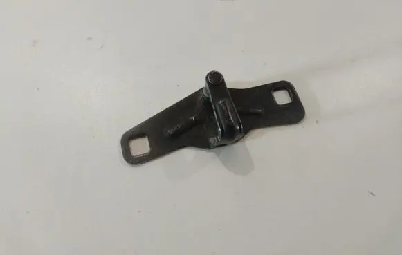 Audi A6 S6 C6 4F Loading door lock loop/hook striker 4F5827507B