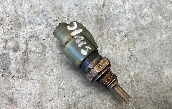 Honda Civic Fuel temperature sensor TW5