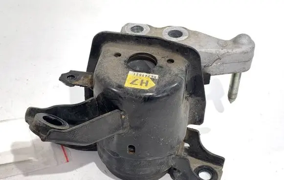 Toyota RAV 4 (XA40) Engine mount vacuum valve 