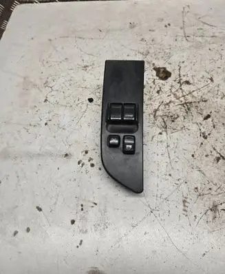 Nissan Terrano Electric window control switch 809612X801