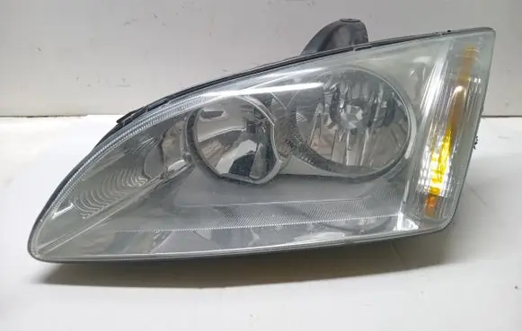 Ford Focus Headlight/headlamp 4M51-13W030-AC