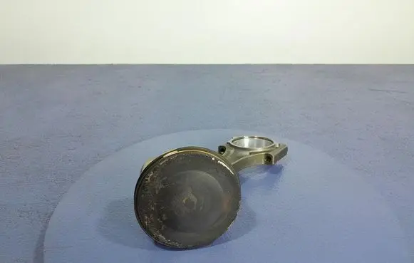 Chrysler Challenger Piston 