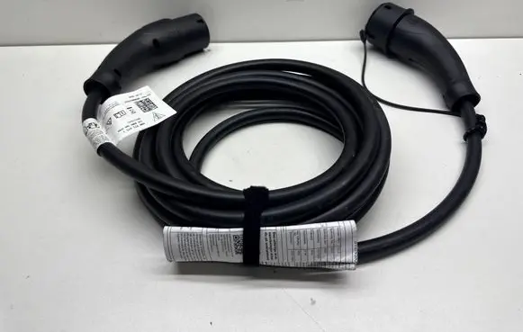 Audi e-tron Electric car charging cable 089119441 4N0971675J