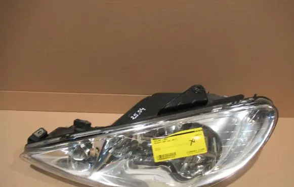 Peugeot 206 Headlight/headlamp 9628666880
