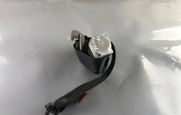 Mitsubishi Pajero Pinin Rear seatbelt